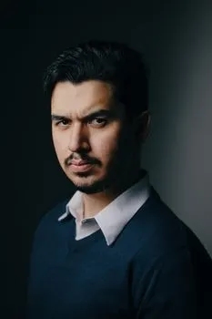 ozbiljan — serious