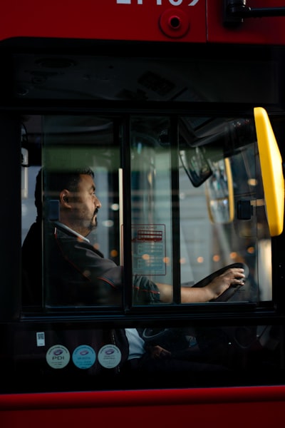 водитель автобуса — Busfahrer