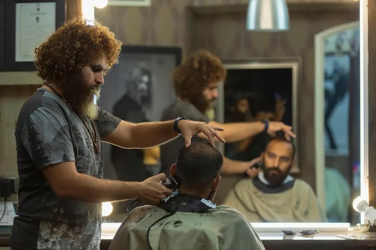 haircut — coupe de cheveux