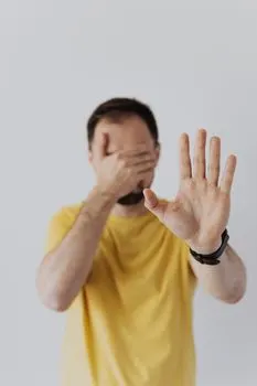 Избегайте — Steer clear of