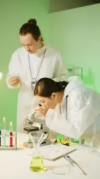 Научный — scientific