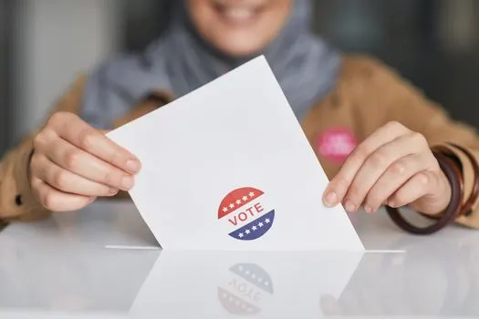 проголосовать — votar