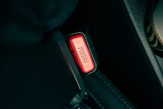Пристегнись, дружище! — buckle up buddy