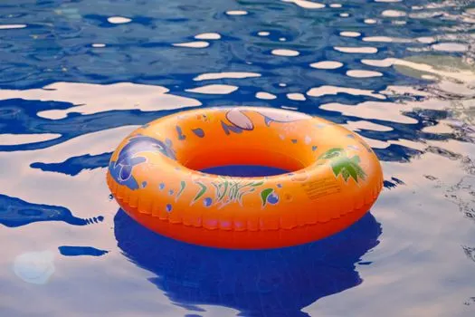 Плавательный круг — Swimming ring