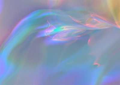 irisé — iridescent