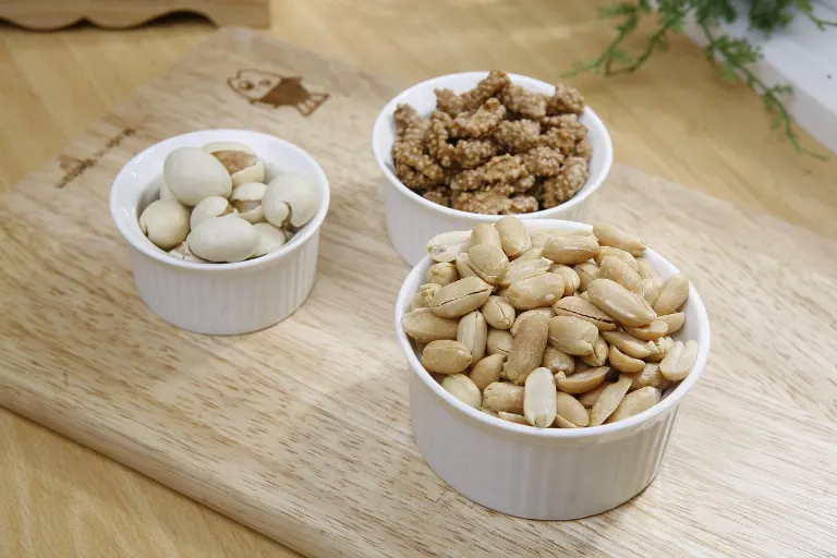 nuts — noix