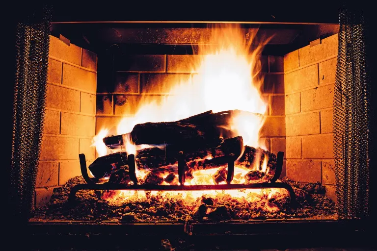 fireplace — chimenea