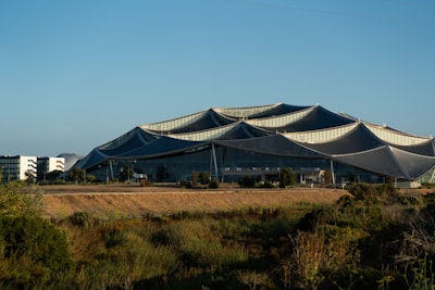 tente de commandement — Headquarters tent