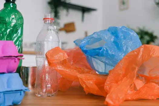 plastika — plastic
