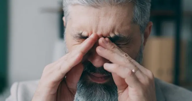 Покрасневший — Bloodshot