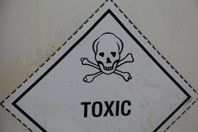 toxic — toxique