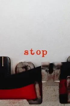 сдерживаться — To check oneself