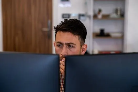 увлечённый — absorbed