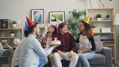 Überraschung — surpriză