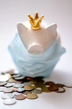 neapliekamais minimums — mínimo isento