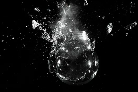 zerbrechen — a se sparge
