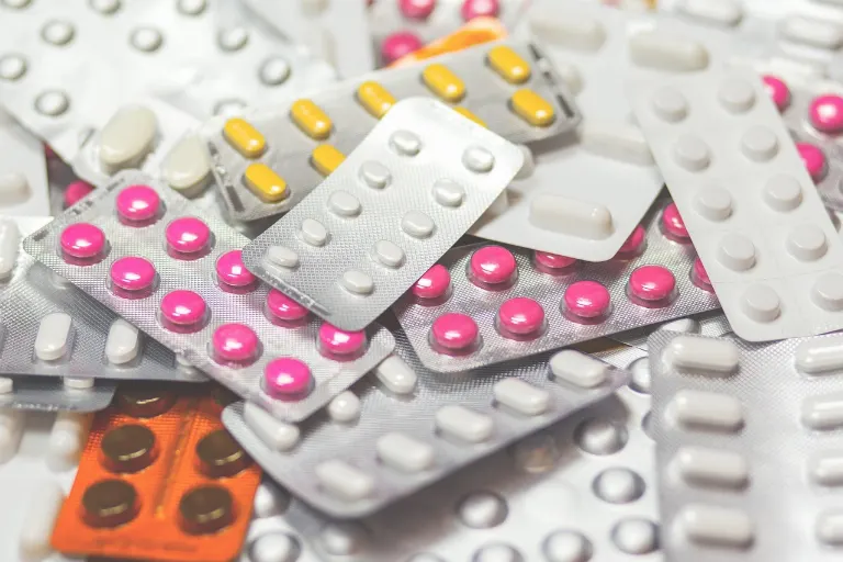 medication — médicament