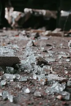 Разрушенный — rubbled