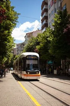 Трамвай — Streetcar