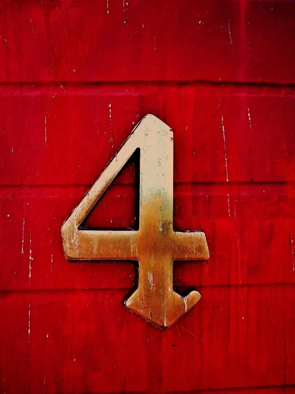 four — quatre
