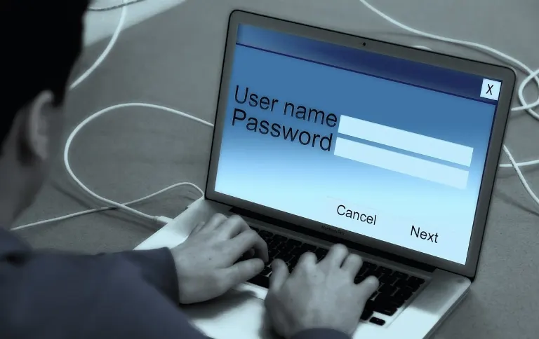 username — nom d'utilisateur