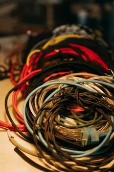 Шнуры — Cords