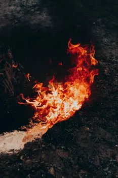 воспламеняться — Combust