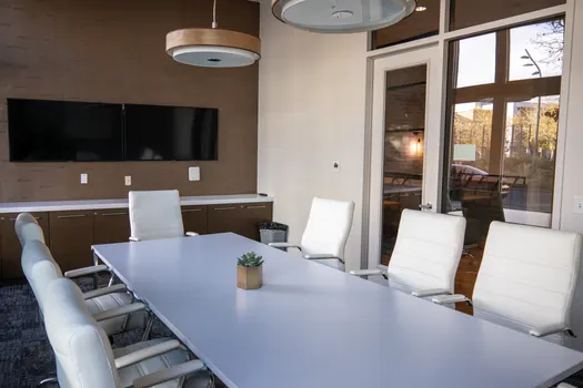 sala riunioni — meeting room