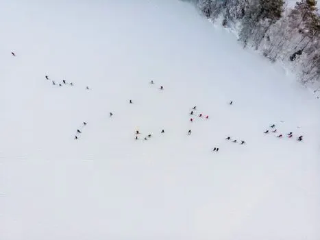 кататься — Schi laufen