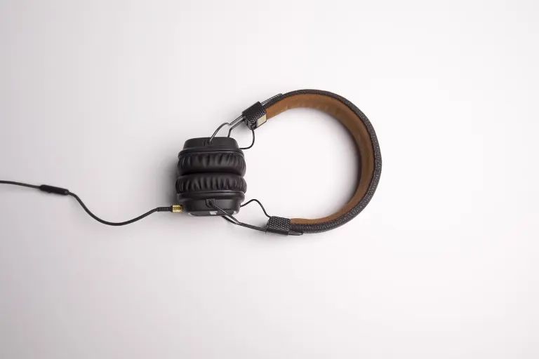 headphones — casque