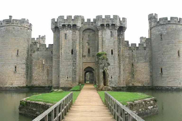 moat — douves
