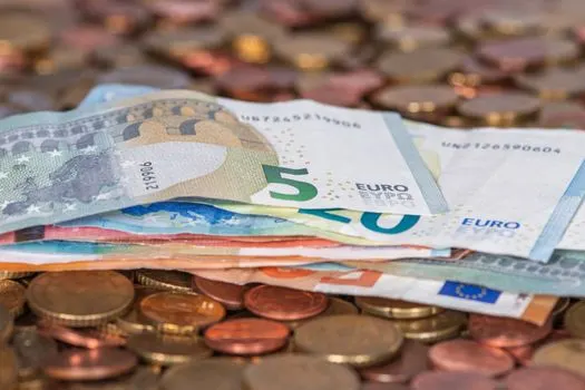 evro — Euro