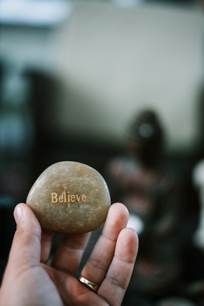 creer en — believe in