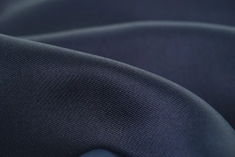 navy blue — bleu marine