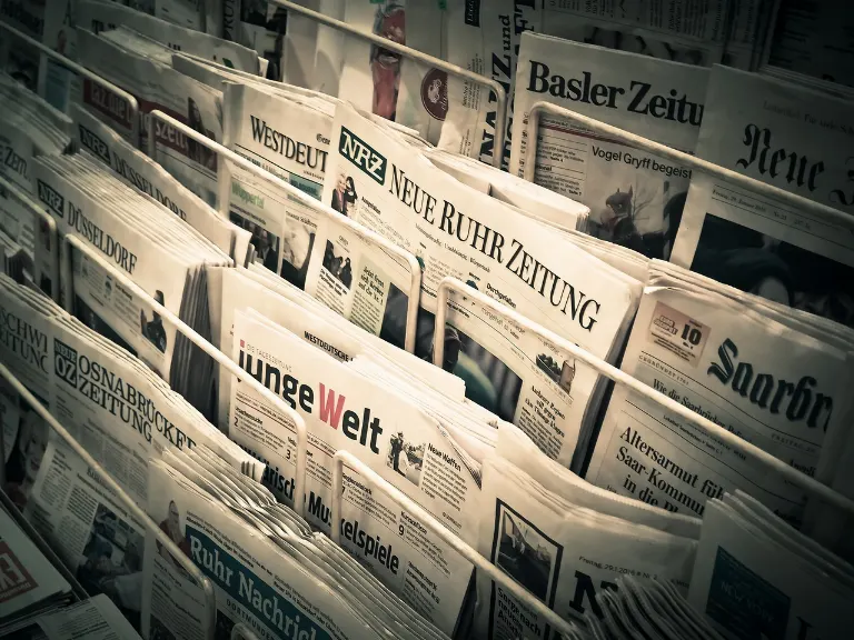 media — médias
