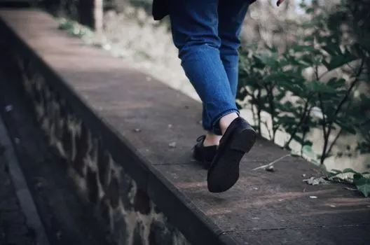 ходит — Walks