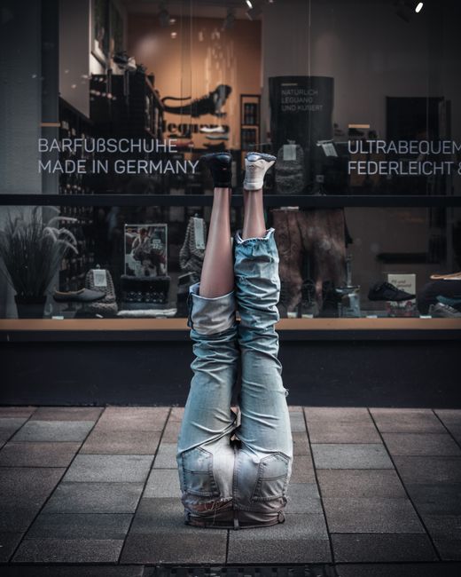 Upended — a bouleversé