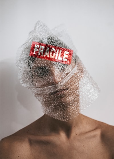 cassant — brittle