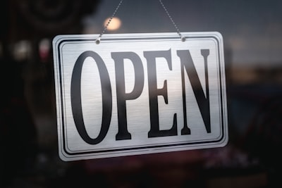 Ouvert d'esprit — Open-minded