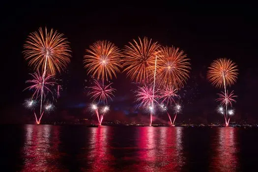 Фейерверк — Firework