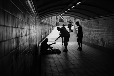 inégalité — inequality