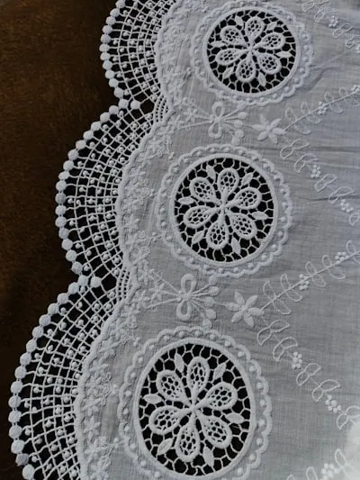 laces — lacets