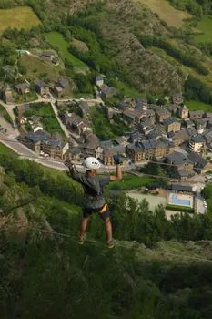 заниматься экстремальными видами спорта — do extreme sports