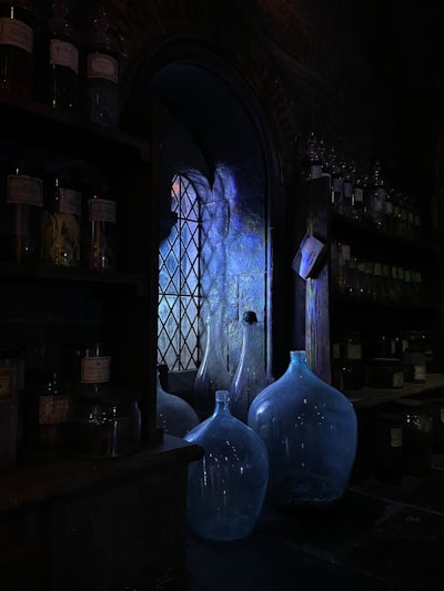 Witch — sorcière