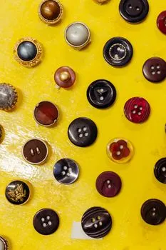 Застегивание — buttoning
