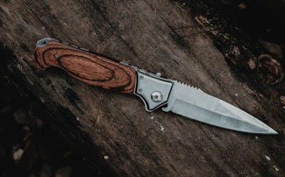 couteau — knife