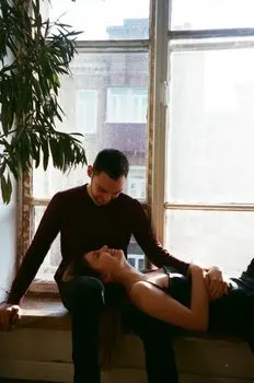 Один день плавно переходит в другой — One day bleeds into another