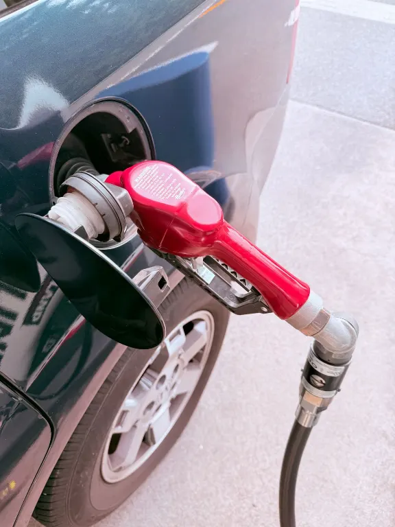 tankla — distributore di benzina