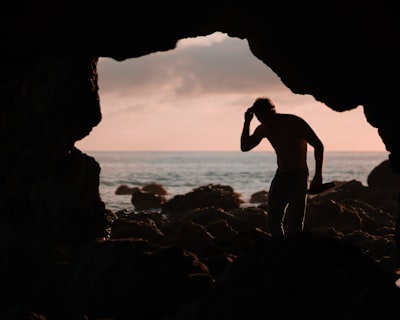 cavernícola — caveman