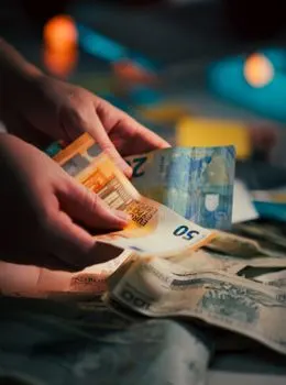 Ich zahle in Raten — Plătesc în rate